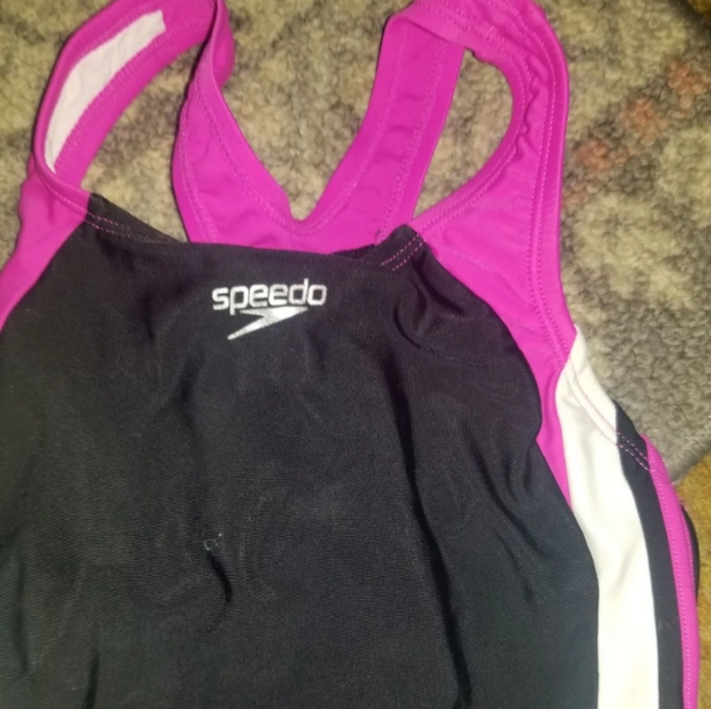 Girls Speedo bathing suit size 8